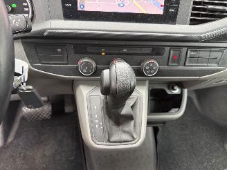 Volkswagen Transporter 2.0 TDI L2H1 30 DC DSG 150PK - NAVI - AIRCO - CRUISE picture 18