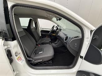 Volkswagen Up! 1.0 picture 12