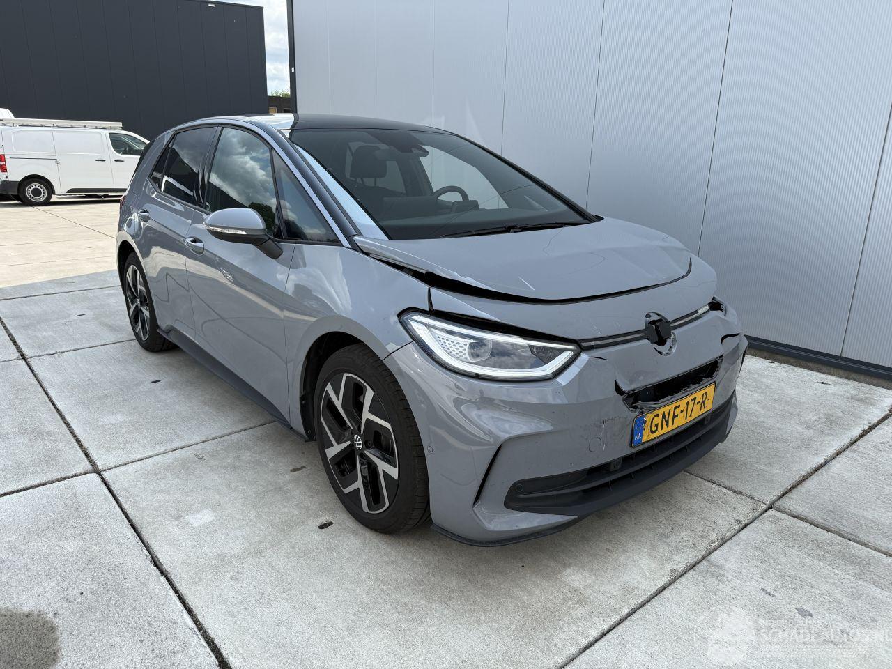 Volkswagen ID.3 77 KW Pro Oranje 231 PK-CAMERA-NAVI-ACTIRADIUS 431 KM