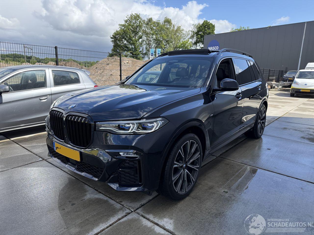 BMW X7 xDrive 40i High Executive-7persoons-PANO-LEDER-360 CAMERA-4 WIEL BESTURING