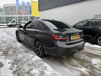 BMW 3-serie 330e  PLUG IN HYBRID 260 PK AUTOMAAT-CAMERA-NAVI-LEDER picture 4