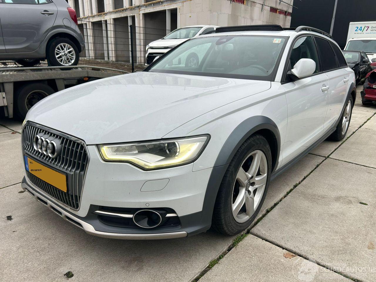 Audi A6 allroad 3.0 TDI Premium Edition NAVI-LEDER-PDC-PANO