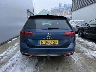 Volkswagen Passat 2.0 TDI R-Line Business+ AUTOMAAT-PANO-NAVI-CAMERA-PDC picture 7