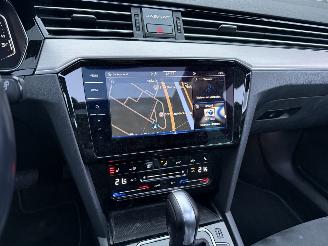 Volkswagen Passat 2.0 TDI R-Line Business+ AUTOMAAT-PANO-NAVI-CAMERA-PDC picture 19