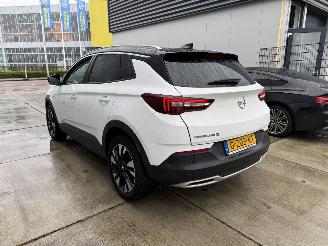 Opel Grandland X 1.2 TURBO ULTIMATE - AUTOMAAT - NAVI - KEYLESS picture 4