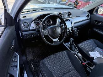 Suzuki Vitara 1.4 Boosterjet AllGrip Select 4X4 CAMERA - NAVI - LED picture 3