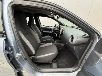 Toyota Aygo X 1.0 VVT-i MT Play CAMERA-CARPLAY picture 11