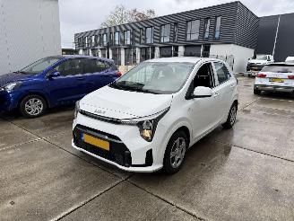 Schadeauto Kia Picanto 1.0 DPI DYNAMICLINE -CAMERA-NAVI - ACC 2025/4