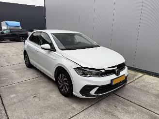 skadebil auto Volkswagen Polo 1.0 TSI Life Edition NAVI-CAMERA-PDC 2024/8