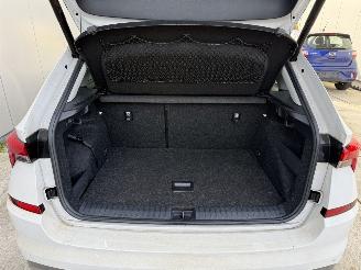 Skoda Kamiq 1.0 TSI Sport Business -CAMERA-NAVI-LED picture 11