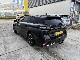 Peugeot 308 1.2 PureTech Allure AUTOMAAT-CAMERA-NAVI-PDC picture 4