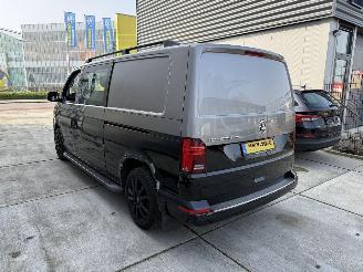 Volkswagen Transporter 2.0 TDI L2H1 31 DSG -199 PK DC Bulli-LEDER-LED-NAVI-CAMERA picture 4