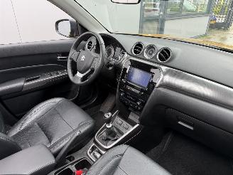 Suzuki Vitara 1.4 Boosterjet Style Smart Hybrid-LEDER-PANO-CAMERA-NAVI picture 6