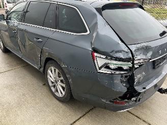 Skoda Superb 1.4 PLUG IN HYBRID AUTOMAAT-PANO-NAVI-CAMERA picture 18