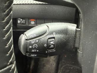 Peugeot 208 EV Active Pack 50 kWh -PDC-CRUISE-NAVI picture 17