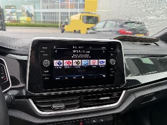Volkswagen T-Roc 1.5 TSI R-Line -DSG -PANO-VIRTUAL-CAMERA-KEYLESS picture 18