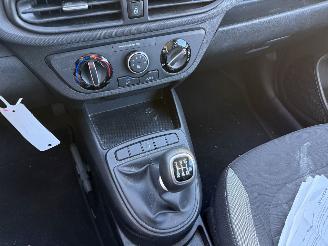 Hyundai I-10 1.0 Comfort AIRCO - CENTRALE DEURVERGRENDELING - LED picture 19