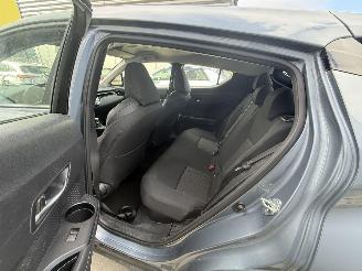 Toyota CH-R 2.0 HYBRID DYNAMIC-CAMERA-NAVI-PDC-CRUISE picture 10