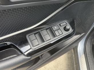 Toyota CH-R 2.0 HYBRID DYNAMIC-CAMERA-NAVI-PDC-CRUISE picture 16