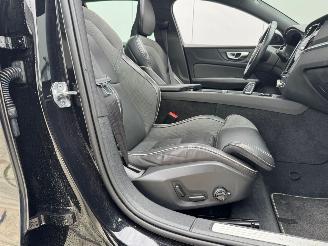 Volvo V-60 2.0 B3 R-DESING-AUTOMAAT-PANO-CAMERA-NAVI picture 10