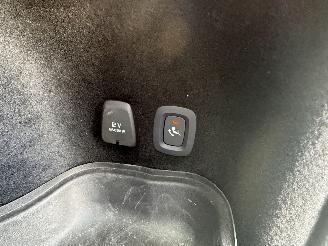 Volvo V-60 2.0 B3 R-DESIGN AUTOMAAT-PANO-CAMERA-NAVI picture 12