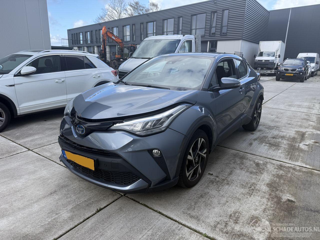 Toyota C-HR 2.0 HYBRID Dynamic-NAVI-CAMERA