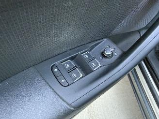 Audi Q3 1.4 TFSI  DESIGN PRO LINE PLUS -PANO-NAVI-LEDER picture 17