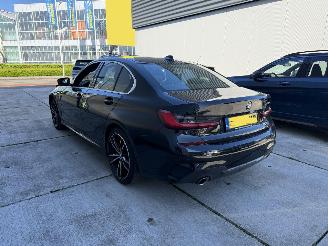 BMW 3-serie 330e HIGH EXE M-PAKKET-HUD-SCHUIFDAK-KEYLESS-NAVI-PDC picture 4