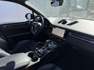Porsche Cayenne 3.0 E-Hybrid Platinum Edition PANO - BOSE - KEYLESS picture 6