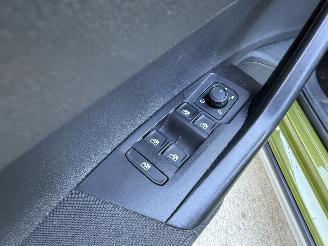 Volkswagen Taigo 1.0 TSI Life Business -NAVI-PDC-PANO picture 16