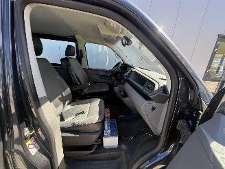 Volkswagen Transporter 2.0 TDI L1H1 DSG PERSONEN BUS -NAVI picture 11