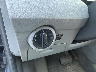 Volkswagen Transporter 2.0 TDI L1H1 DSG PERSONEN BUS -NAVI picture 17