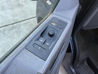 Volkswagen Transporter 2.0 TDI L1H1 DSG PERSONEN BUS -NAVI picture 16