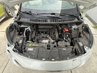 Peugeot 5008 1.6 e-THP GT-line AUT 7-PERSOON - NAVI - CAMERA - KEYLESS picture 17
