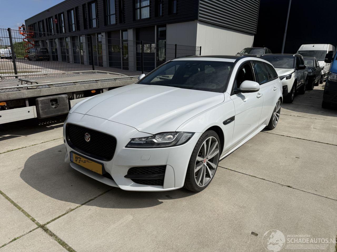 Jaguar XF Sportbrake 2.0d Portfolio R-Sport 179PK - PANO - LED - KEYLESS