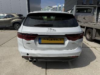 Jaguar XF Sportbrake 20d Portfolio R-Sport 179 PK-PANO-LED-KEYLESS picture 7