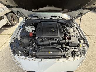 Jaguar XF Sportbrake 20d Portfolio R-Sport 179 PK-PANO-LED-KEYLESS picture 23