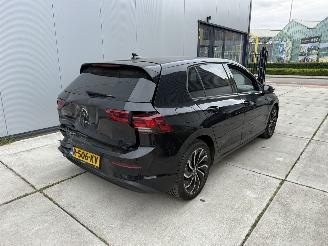 Volkswagen Golf 1.0 eTSI Life NAVI - CLIMA - CRUISE - LED picture 5