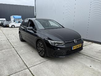 Voiture accidenté Volkswagen Golf 1.0 eTSI Life NAVI - CLIMA - CRUISE - LED 2022/10