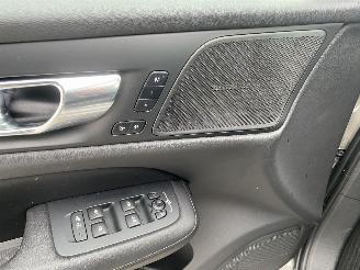 Volvo V-60 2.0 D4 190 PK  INSCRIPTION-PANO-CAMERA-NAVI-MEMORY STOELEN picture 15