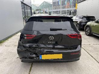 Volkswagen Golf 1.0 eTSI Life NAVI-CLIMA-CRUISE-LED picture 7