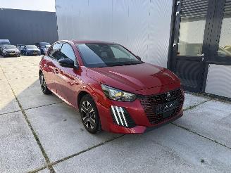 Peugeot 208 1.2 Hybrid 110 e-DCS6 Allure-CAMERA-NAVI-CLIMA picture 2