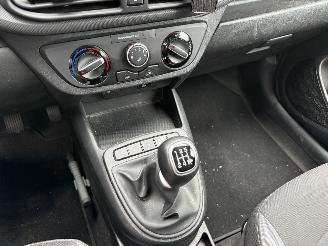 Hyundai I-10 1.0 Comfort 67 PK -AIRCO-PDC-CRUISE picture 18
