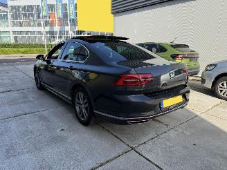 Volkswagen Passat 1.5 TSI Highline Business R-DSG-LEDER-CAMERA-PANO picture 4