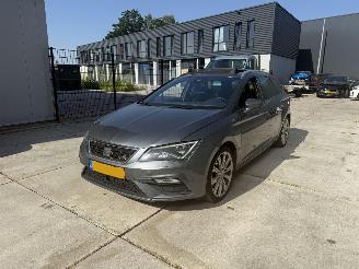 Auto incidentate Seat Leon ST 1.4 EcoTSI FR Connect PANO - CAMERA - NAVI 2017/10