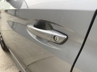 Peugeot 208 1.2 PureTech Allure Pack AUTOMAAT - NIEUWE DISTRIBUTIE - NAVI - CAMERA - LED picture 15