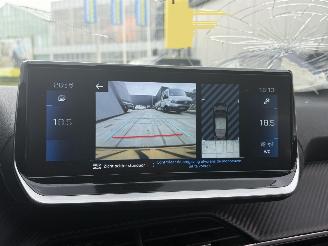 Peugeot 208 1.2 PureTech Allure Pack AUTOMAAT - NIEUWE DISTRIBUTIE - NAVI - CAMERA - LED picture 20