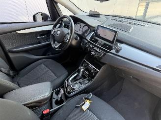 BMW 2-serie 225xe iPerformance High Exe HUD - NAVI - LED picture 6