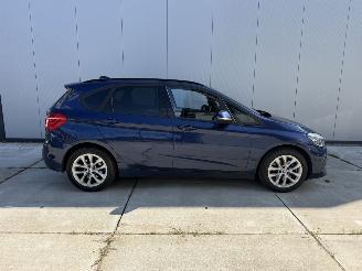 BMW 2-serie 225xe iPerformance High Exe HUD - NAVI - LED picture 7