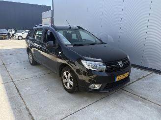 Dacia Logan 0.9 TCe LPG-G3 SL Royaal 90PK - CAMERA - NAVI picture 2